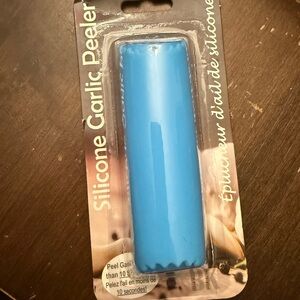 Blue Silicone Garlic Peeler